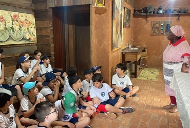 Alunos do Colégio Educacional de Fartura visitam a Fazenda Modelo e vivenciam a magia do Sítio do Pica-Pau Amarelo