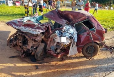 Colisão frontal provoca morte de uma pessoa na Rodovia João Mellão