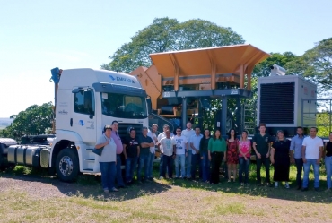 Amvapa conquista equipamentos para manutenção de estradas 