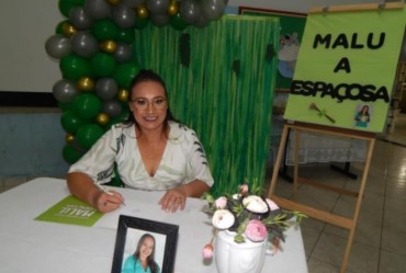 Rosely Loureano lança seu segundo livro: Malu, a Espaçosa