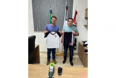 Prefeito Diego do Nino inova na Educação: licitação para uniformes escolares gratuitos beneficiará alunos da rede municipal em 2026