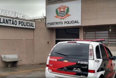 Homem mata a esposa e dorme ao lado do corpo em Itapeva