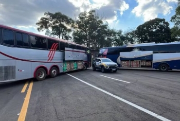 Motorista denuncia o irmão e ambos são presos com 700 mil maços de cigarros contrabandeados em Tatuí