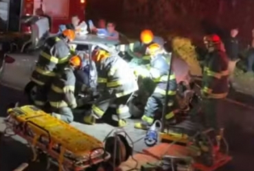 Homem de 52 anos morre em acidente entre carro e micro-ônibus na SP-245 em Avaré