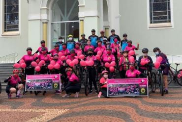 Grupo “Brutas do Pedal” arrecada cestas básicas para entidade 