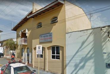 Jovem é preso suspeito de esfaquear namorada de 16 anos em Avaré