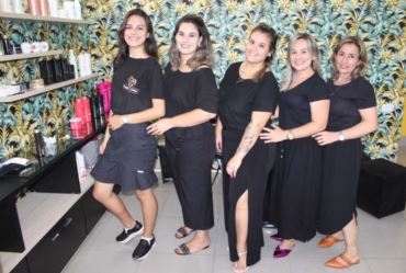 Espaço Beauty Hair comemora um ano de aniversário