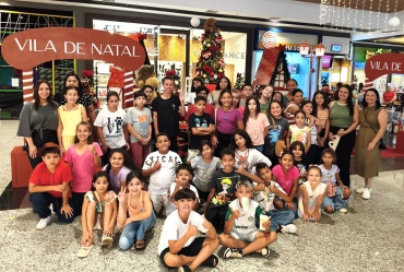 Passeio ao shopping proporciona tarde de alegria às crianças de Timburi