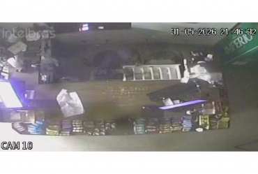 Homem invade padaria e furta dinheiro do caixa em Piraju