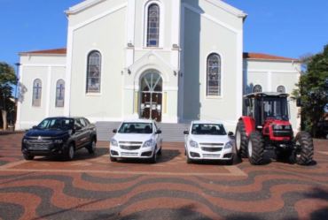 Prefeitura de Fartura adquire quatro veículos zero km para compor a frota municipal