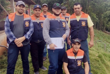 Equipe da Defesa Civil de Fartura participa de treinamento