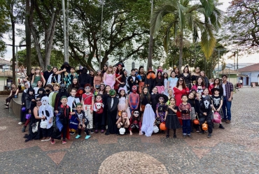 Três décadas de magia: Halloween da Step by Step comemora 30 anos com  edição especial