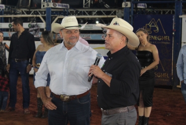 Expo Taguaí 2024 encerra com rodeio em touros e cavalos