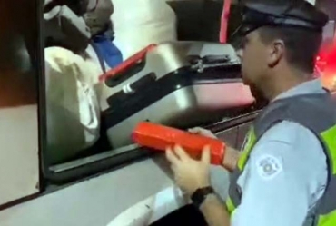Adolescente é detido transportando mais de 20 quilos de maconha em Avaré
