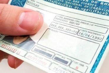 Quase 200 mil motoristas precisam renovar CNH até o fim do mês, avisa Detran.SP
