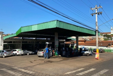 Posto Irmãos Gabriel de Souza de Fartura faz promoção de troca de óleo na próxima semana 