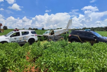 Falta de autorização motivou FAB a perseguir avião que saiu do Paraguai com cocaína e fez pouso forçado