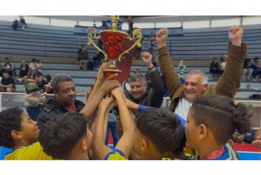 Equipe de Sarutaiá é vice campeã da Copinha de Futsal de Piraju