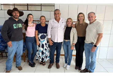 Prefeitura de Sarutaiá realiza doações de roupas 