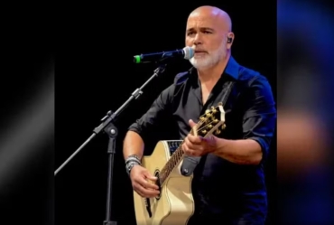 Cantor sertanejo Rick, dupla de Renner, morre aos 59 anos
