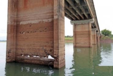 MP instaura inquérito e DER afirma que não existe dano estrutural na ponte em represa da região