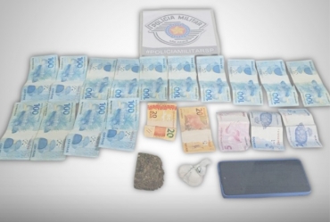 Polícia prende homem por tráfico após achar maconha escondida em geladeira em Sarutaiá