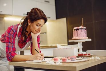 Sebrae oferece capacitação gratuita sobre fabricação de bolos e sobremesas em Avaré