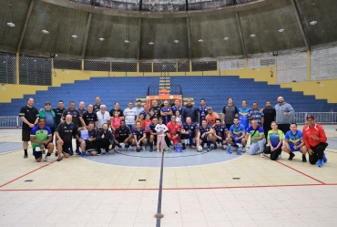 Time Educação/Saúde de Avaré vence torneio de futsal que reuniu servidores municipais