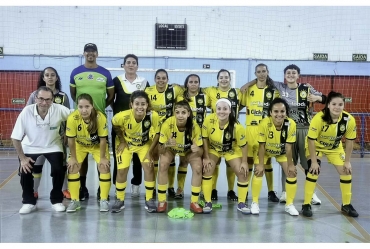 Equipe feminina de futsal vence Jogos de Verão de Paranapanema