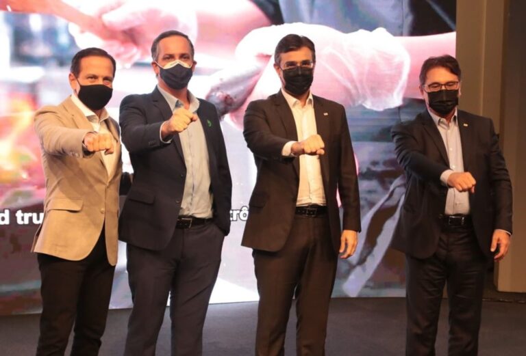 Prefeito de Barão participa de lançamento de programa estadual