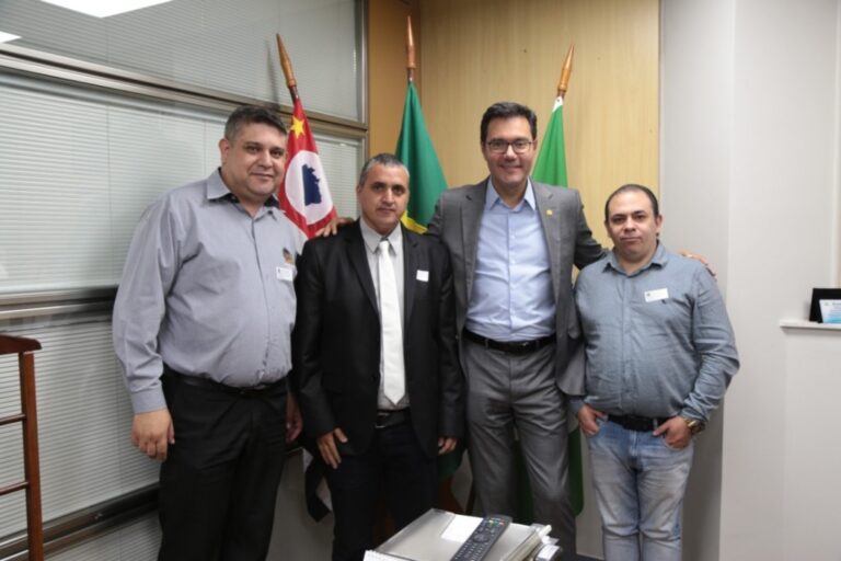 Vereador Clodoaldo Garcia visita deputado Alex de Madureira