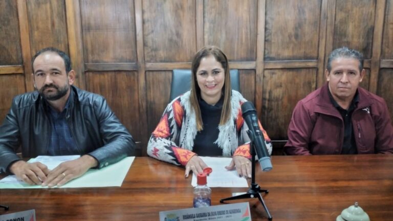Vereadores apresentam moções em sessão de Timburi