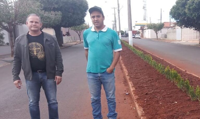 Prefeitura de Taguaí inicia recuperação do  canteiro central da Avenida Apóstolo Bergamo