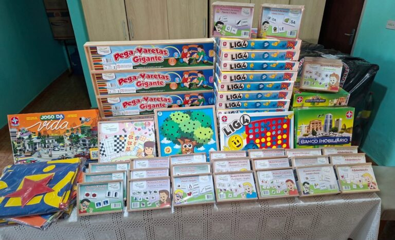 Tejupá investe em brinquedos educativos para o Projeto Espaço Amigo