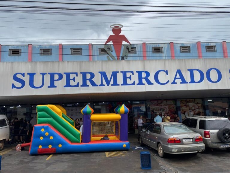 Supermercado São Francisco promove dia de diversão e alegria em comemoração ao Dia das Crianças