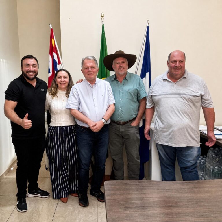 Prefeito de Tejupá se reúne com Mauro Bragato na Alesp e anuncia recursos para educação e esporte